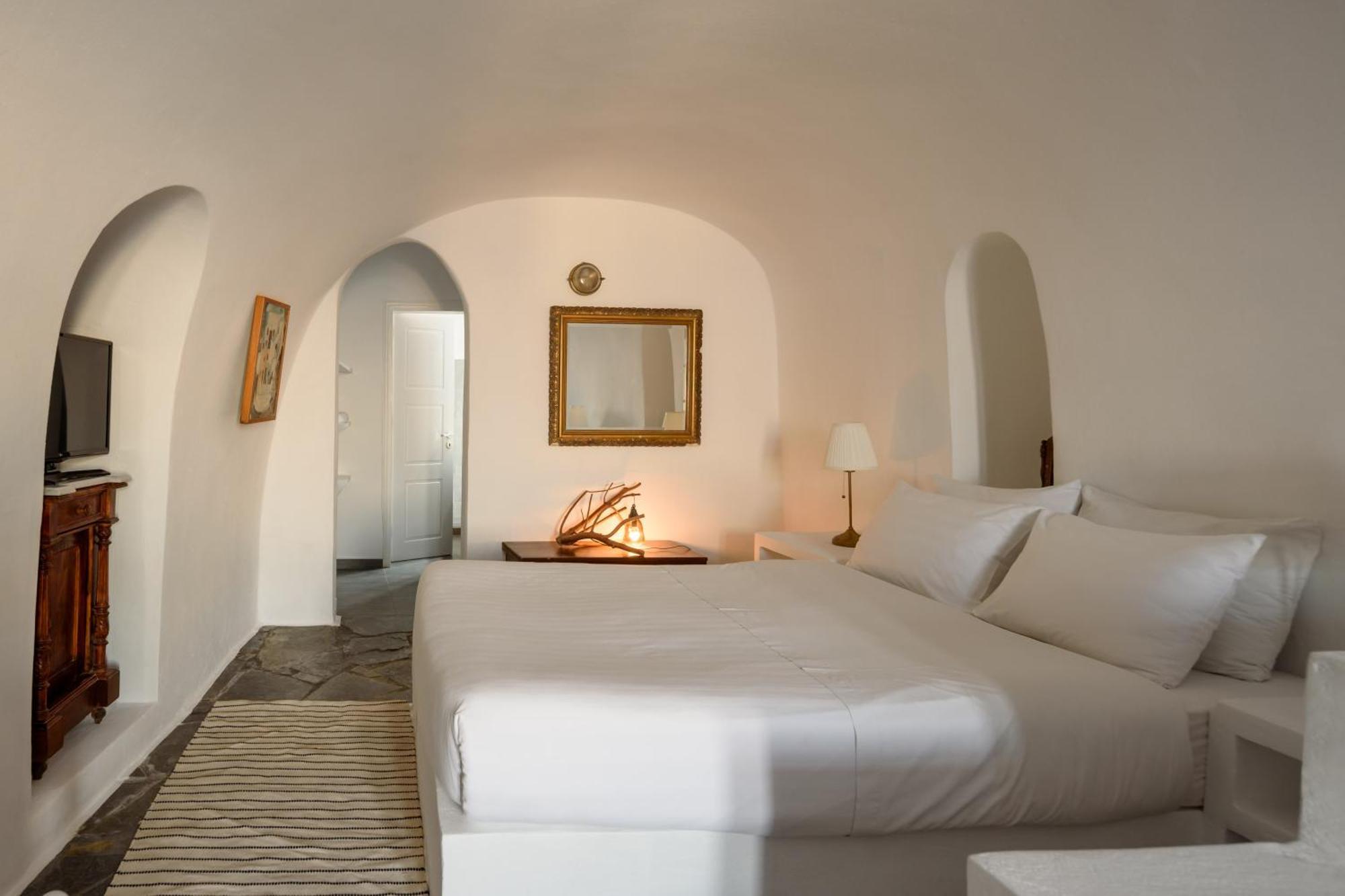 Heliotopos Imerovigli  Room photo